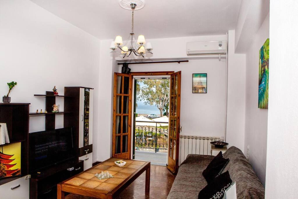 City Center, Sea View Apartment, Amelia! Anemomylos Exterior photo